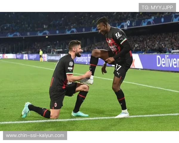 莱奥边路爆趟下底,罗马两翼被压回,莱奥集锦 莱奥边路爆趟下底,罗马两翼被压回,莱奥集锦